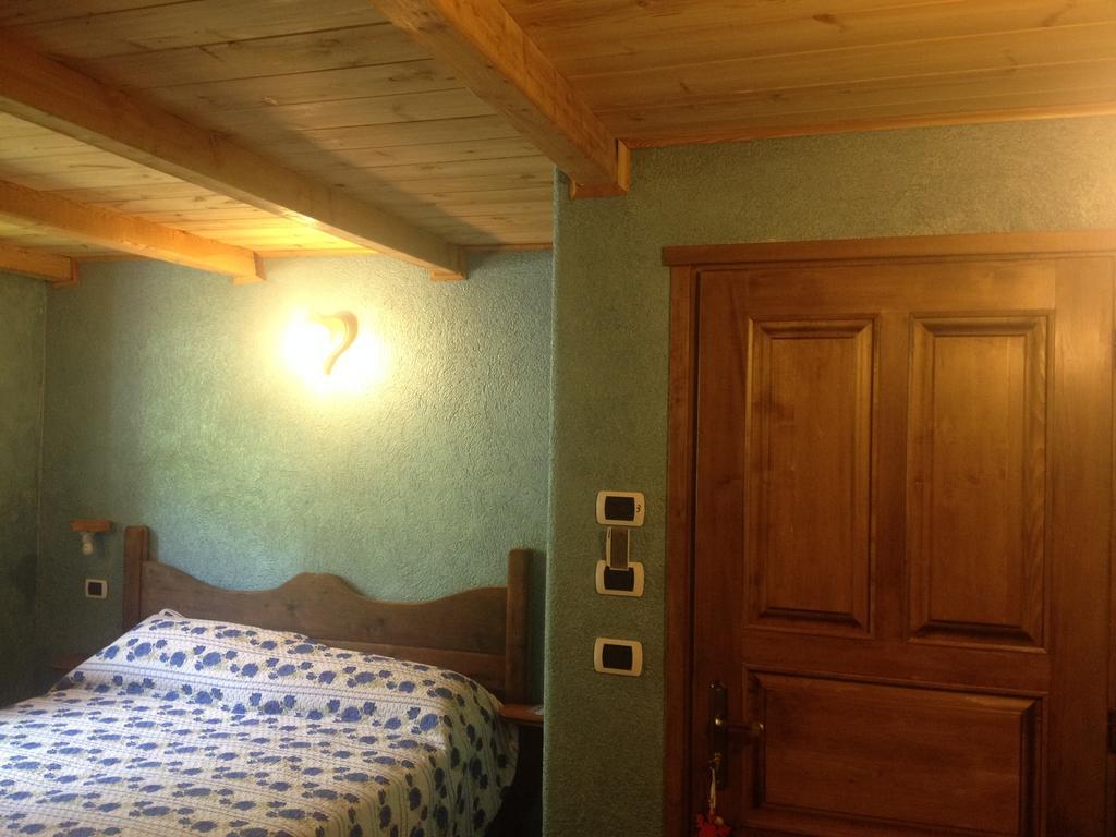 Grand Golliat Ristorante E Chambres D'Hotes Saint-Rhemy-En-Bosses Camera foto