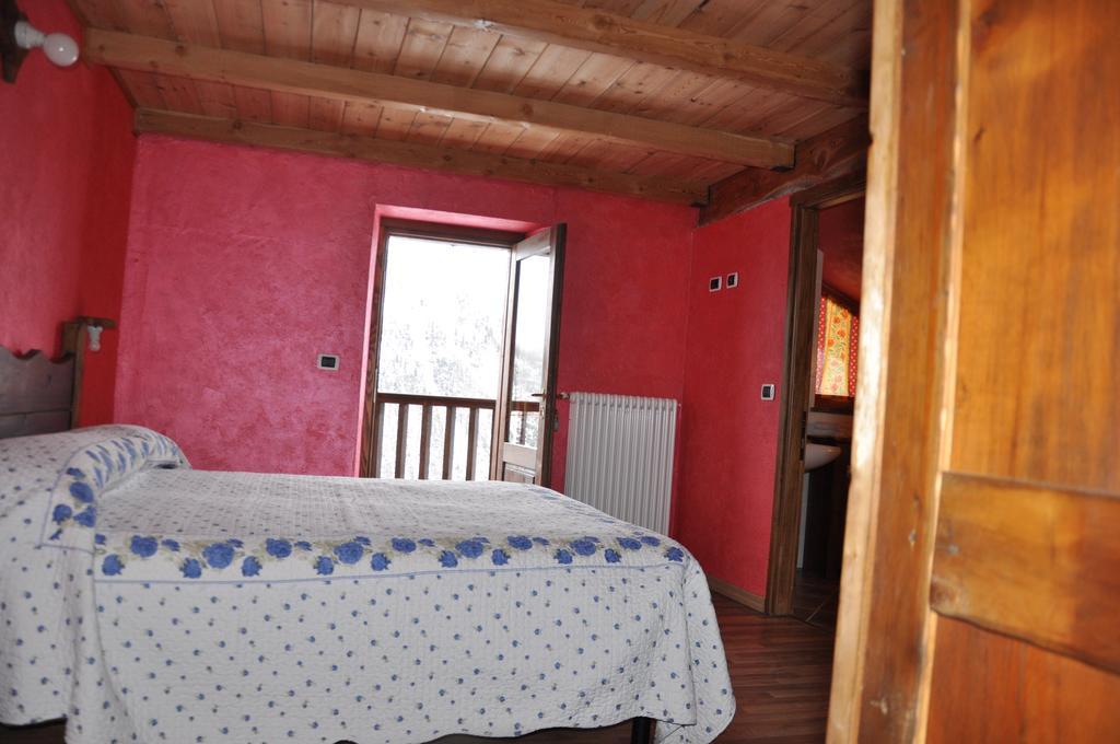 Grand Golliat Ristorante E Chambres D'Hotes Saint-Rhemy-En-Bosses Camera foto